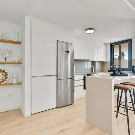 One80 In Apartment *