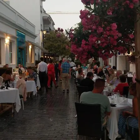 One80 In Apartment *